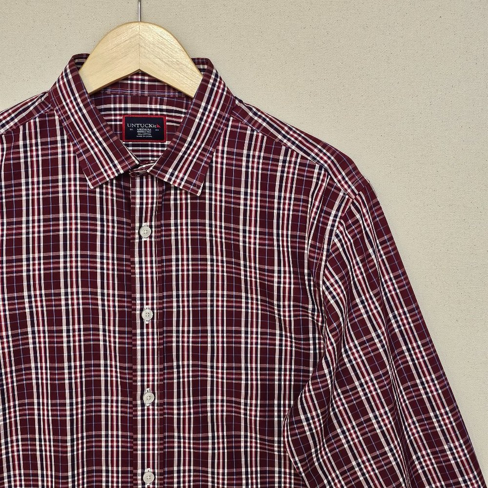 UNTUCKit Wrinkle Free Button Down M